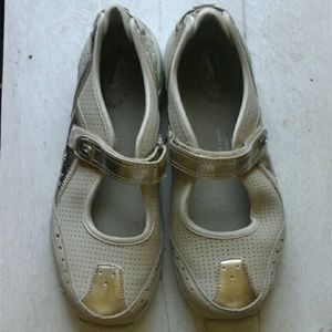 Cheeks  shoes size 81/2